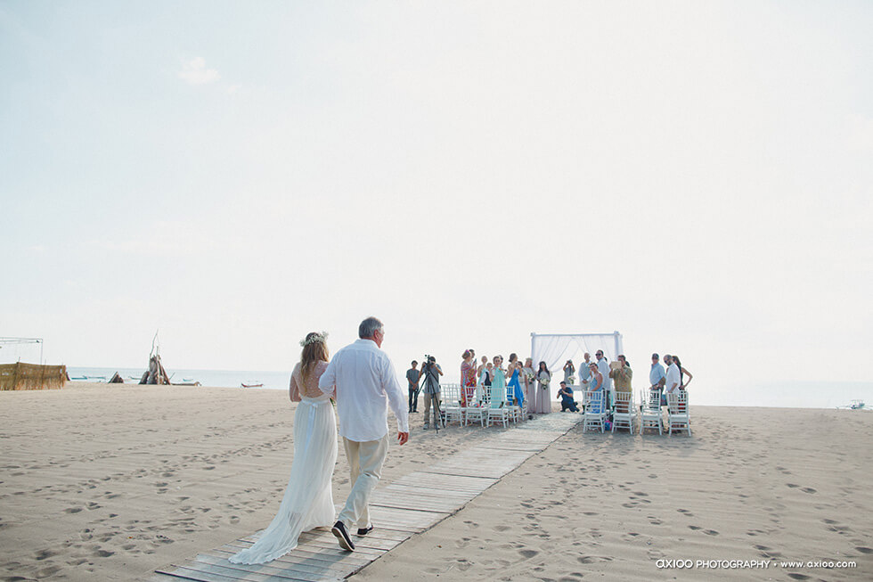 Axioo: Bohemian Beach Paradise